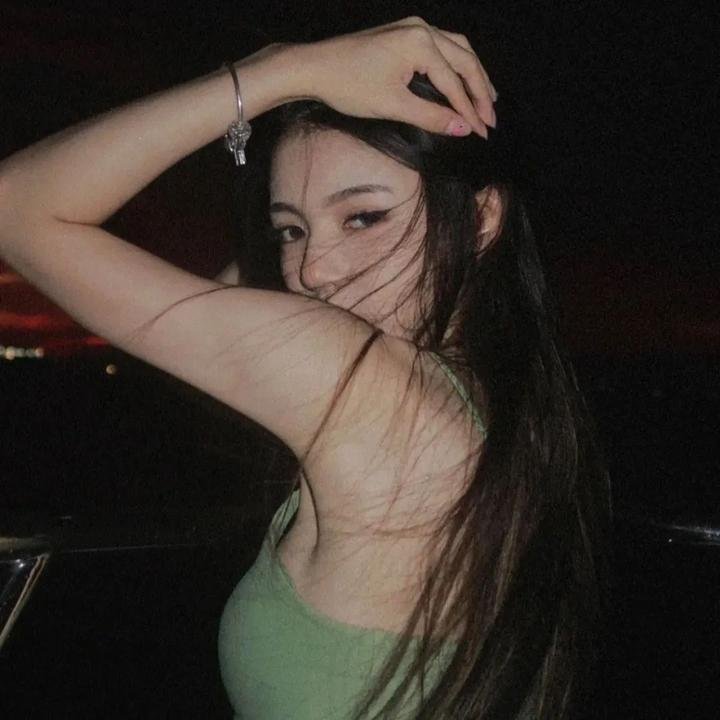 沈总，你小青梅的渴肤症又犯了